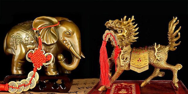 Ý nghĩa của đồ phong thủy để bàn làm việc đối với gia chủ